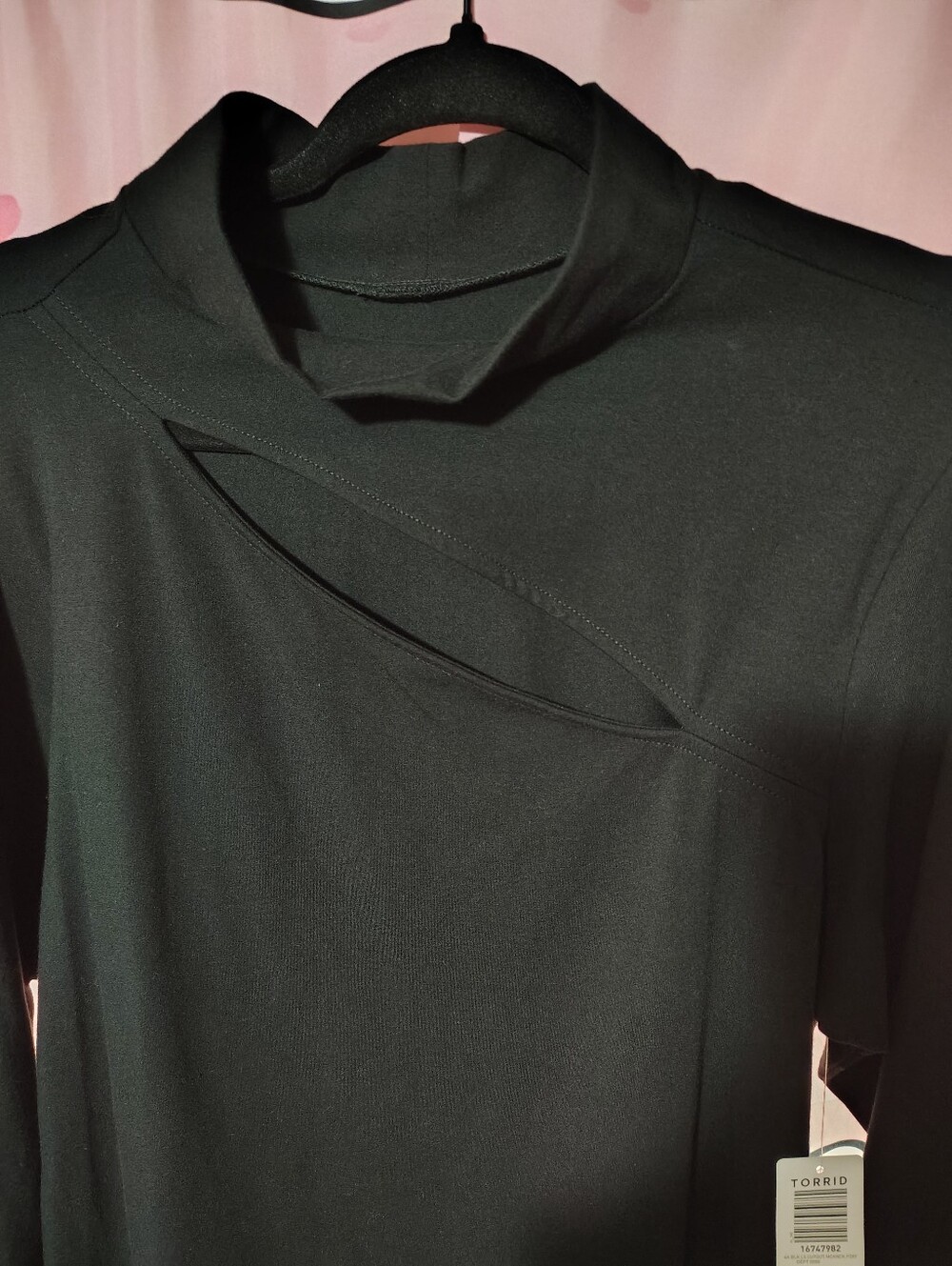 NWT Torrid Black Slash-Neck Mock Neck - Torrid Size 3 - Picture 3 of 6